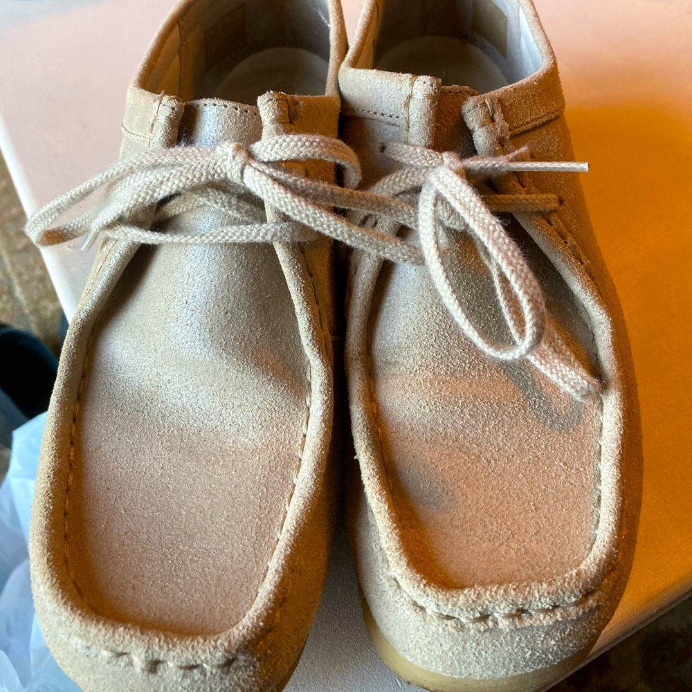 Clarks Wallabees